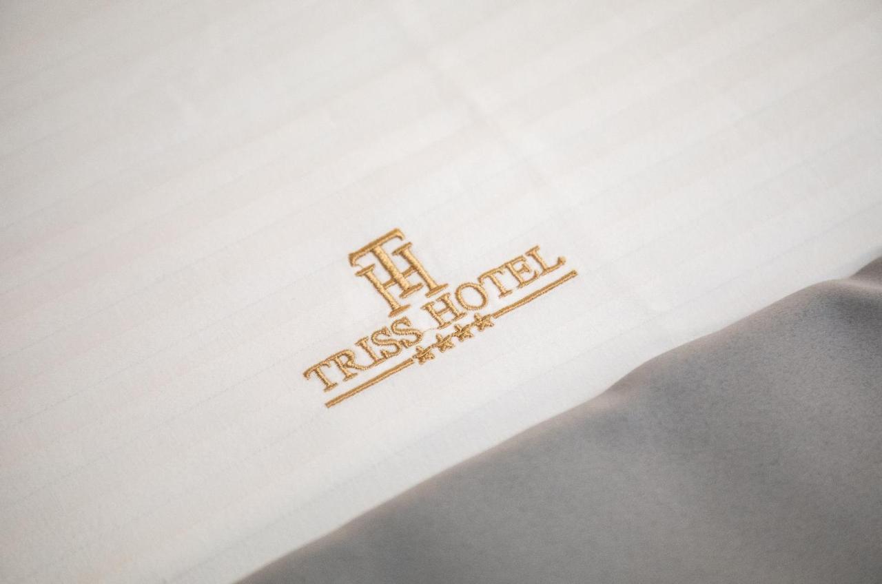 טיראנה Triss Hotel מראה חיצוני תמונה